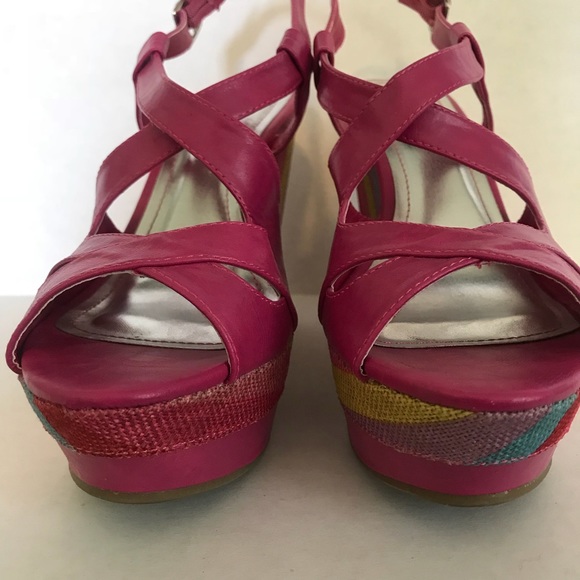 Charming Charlie sandal wedges - Picture 3 of 6